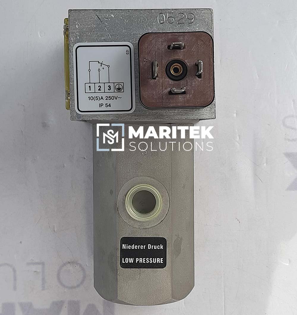 4 (5) Honeywell DDCM 16 Pressure switch
