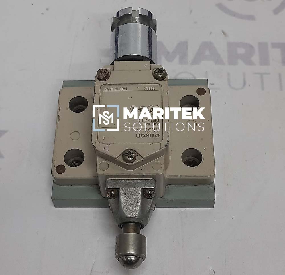 51 (4) Omron WLD3-31 Limit switch