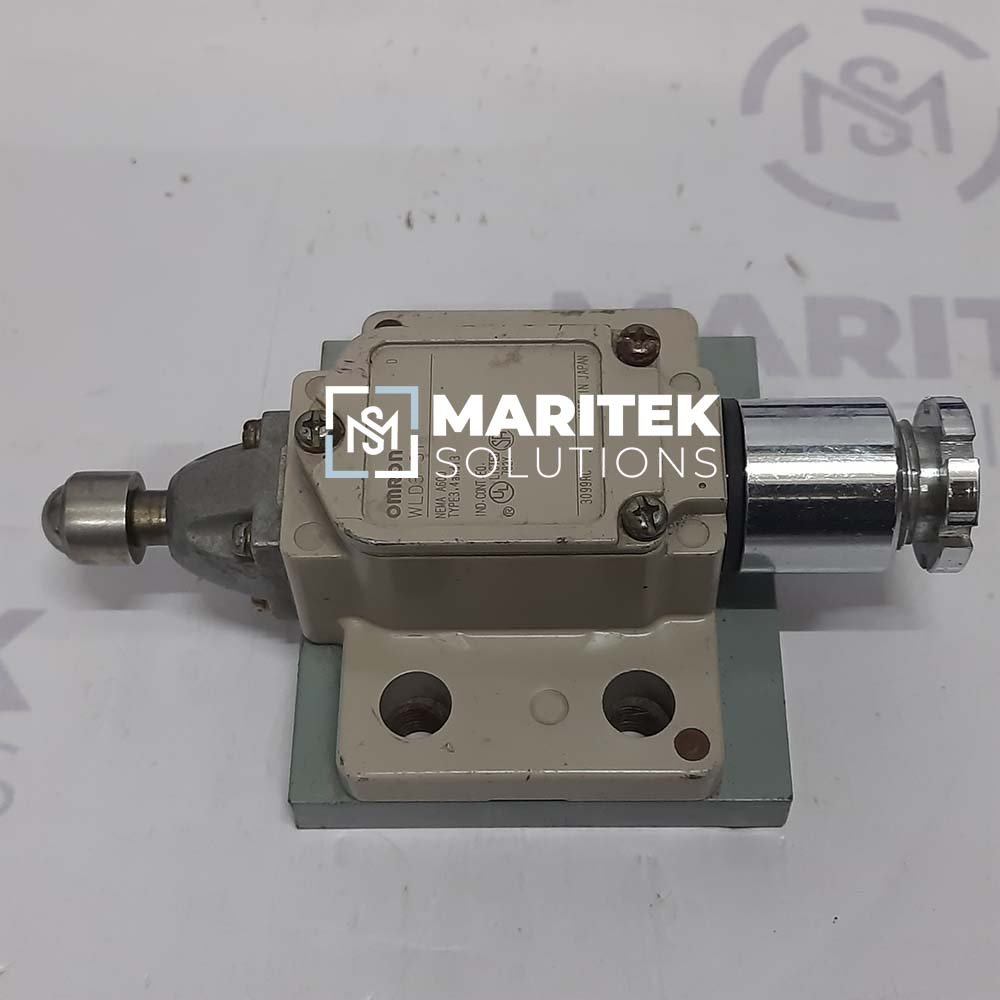 51 (5) Omron WLD3-31 Limit switch