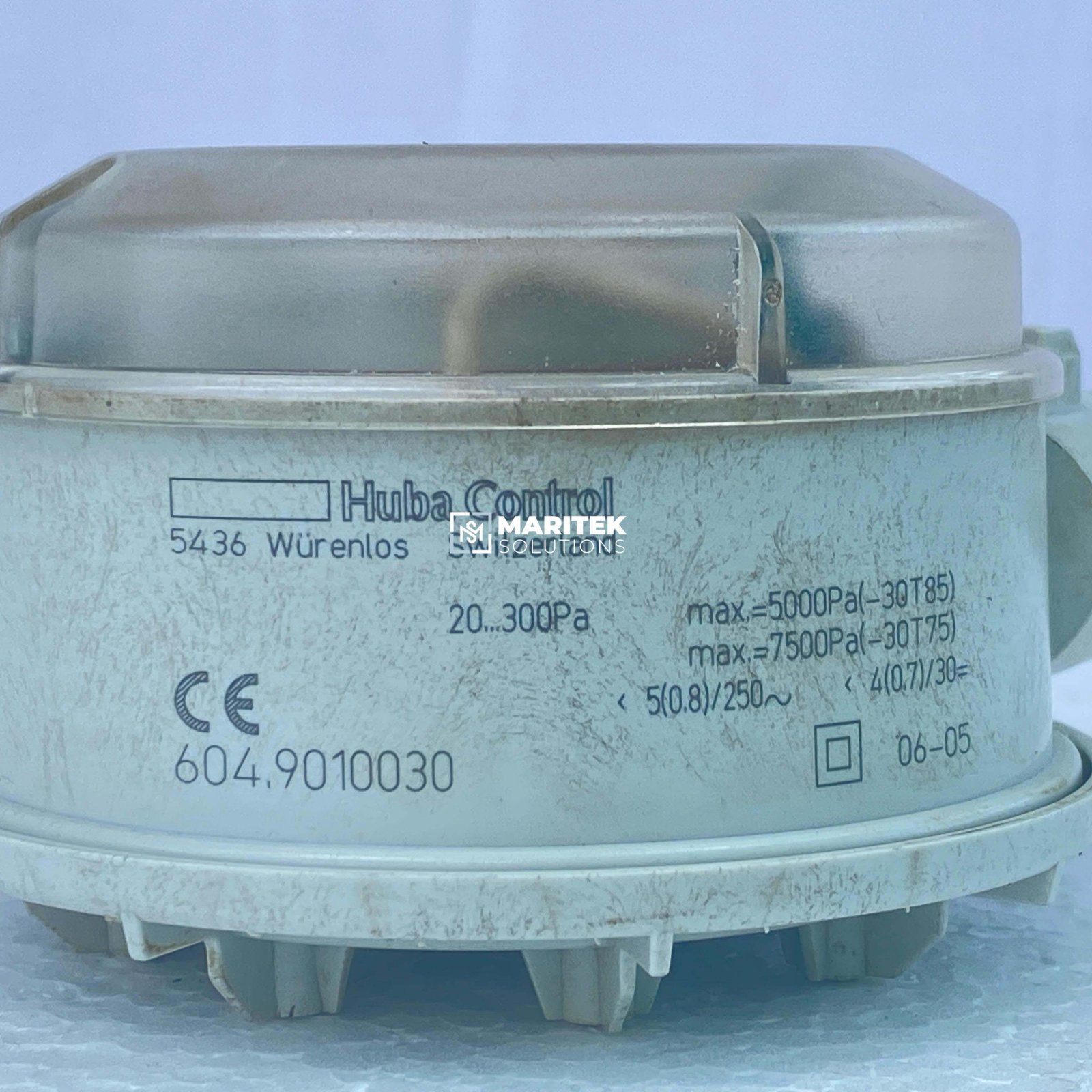 16. 604.9010030 (4) copy Huba Control differential pressure switch 604.9010030 20.300pa