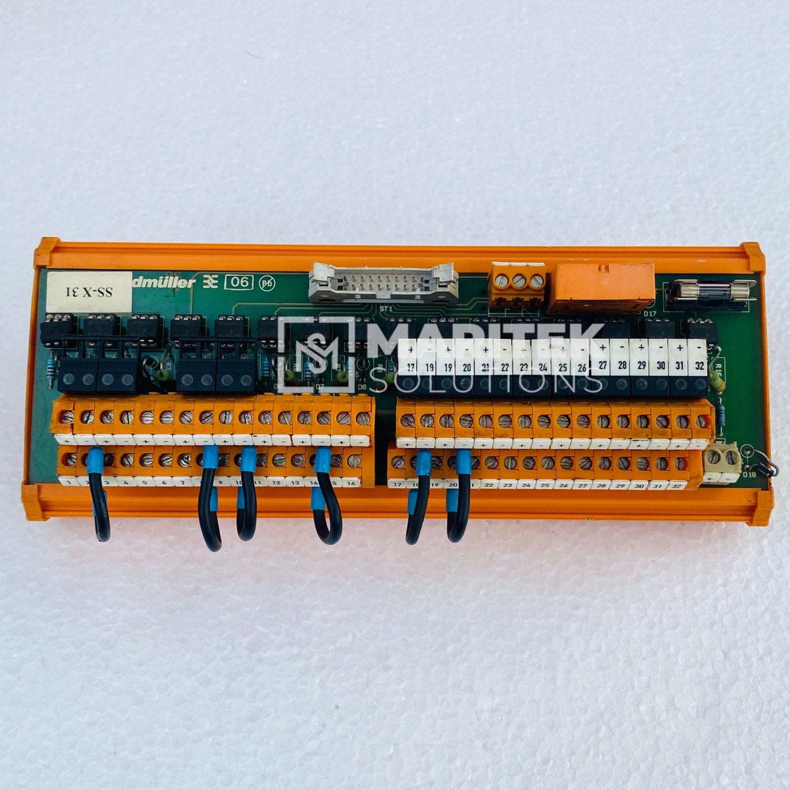 26. 8065861001 (4) Weidmuller RS 32 (418582) Relay module