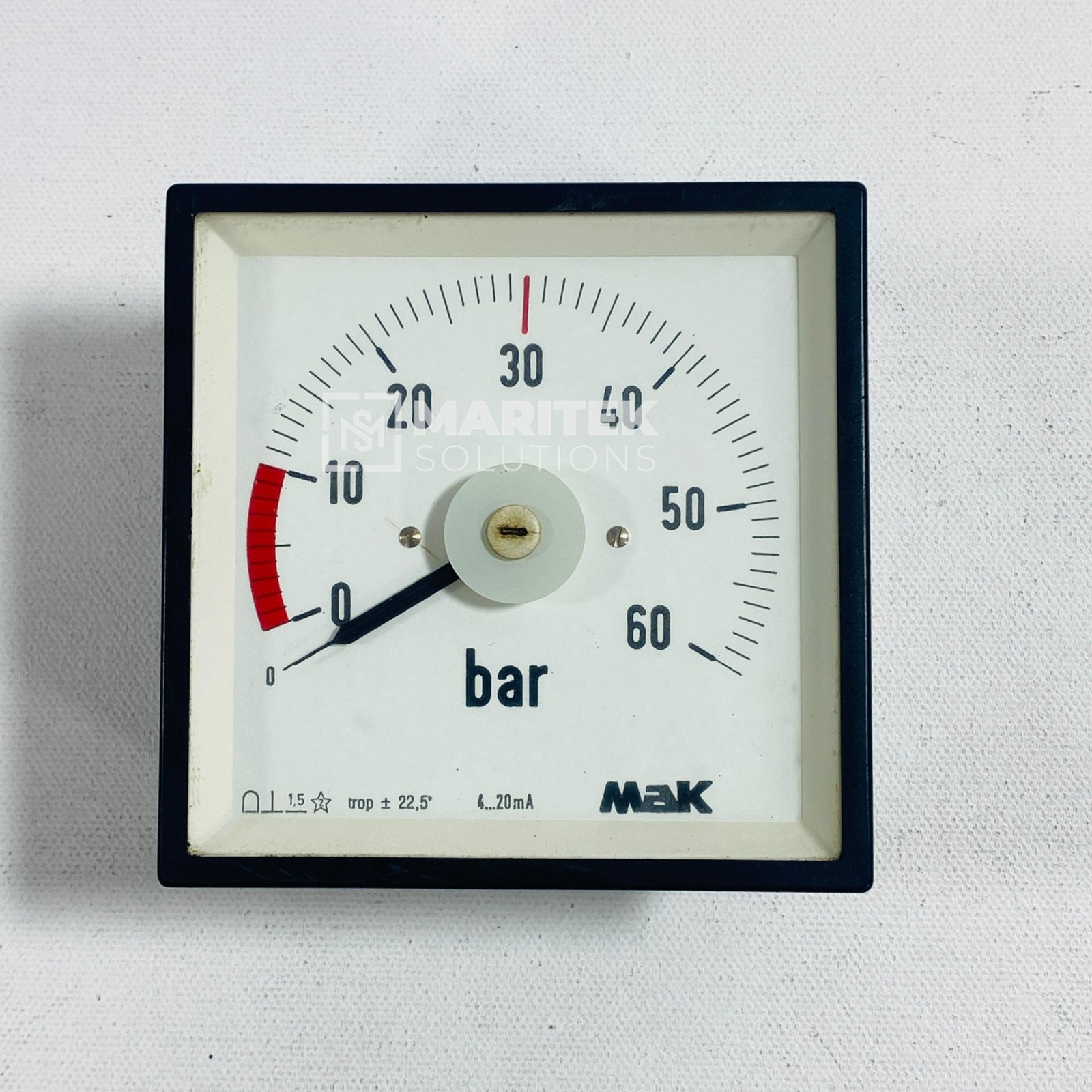 13. 0-60 Bar (4) Mak 0-60 Bar Industrial panel meter