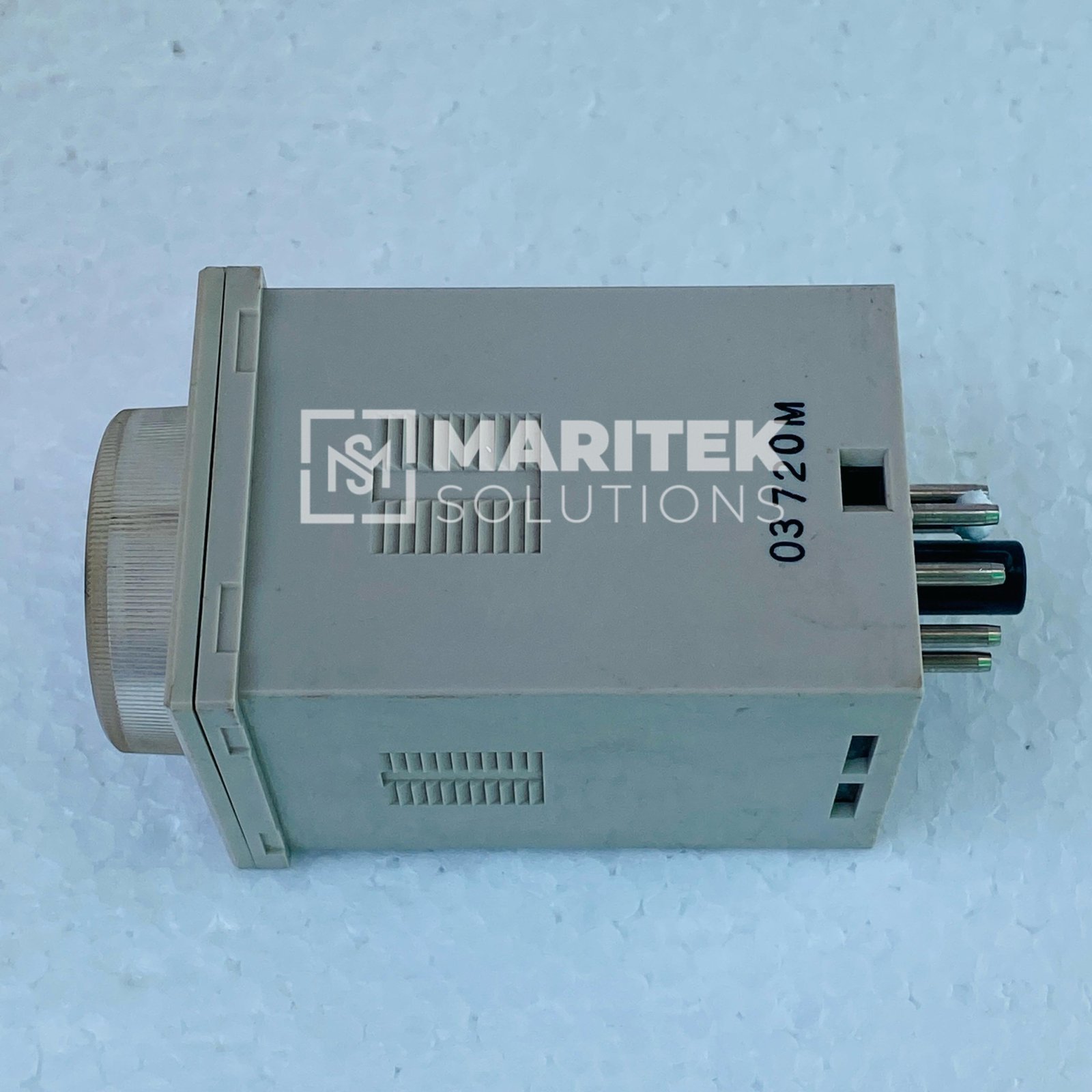 13. H3BH-8 (2) Omron H3BH-8 Solid-state timer relay
