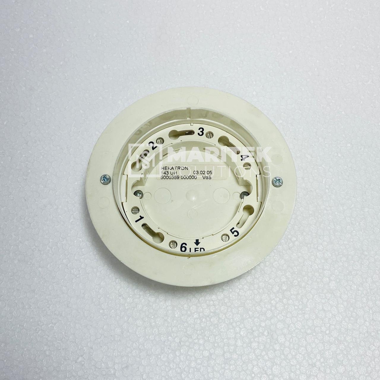 19. 143 UH (New) (3) Hekatron 143 UH Smoke detector base