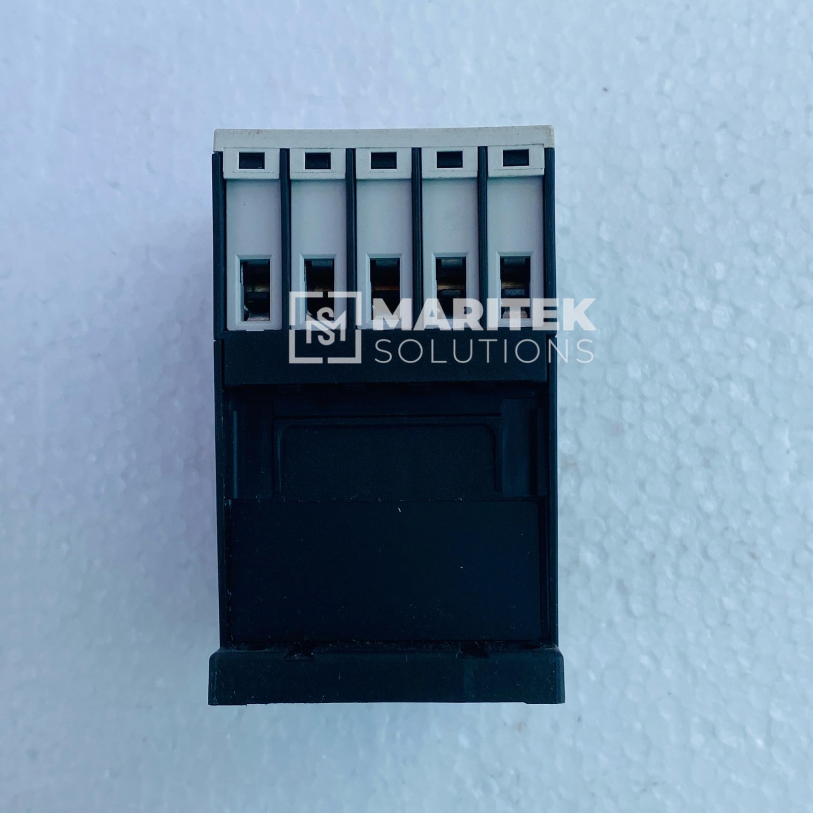 32. DIL A-22 (2) Moeller DIL A-22 Contactor relay