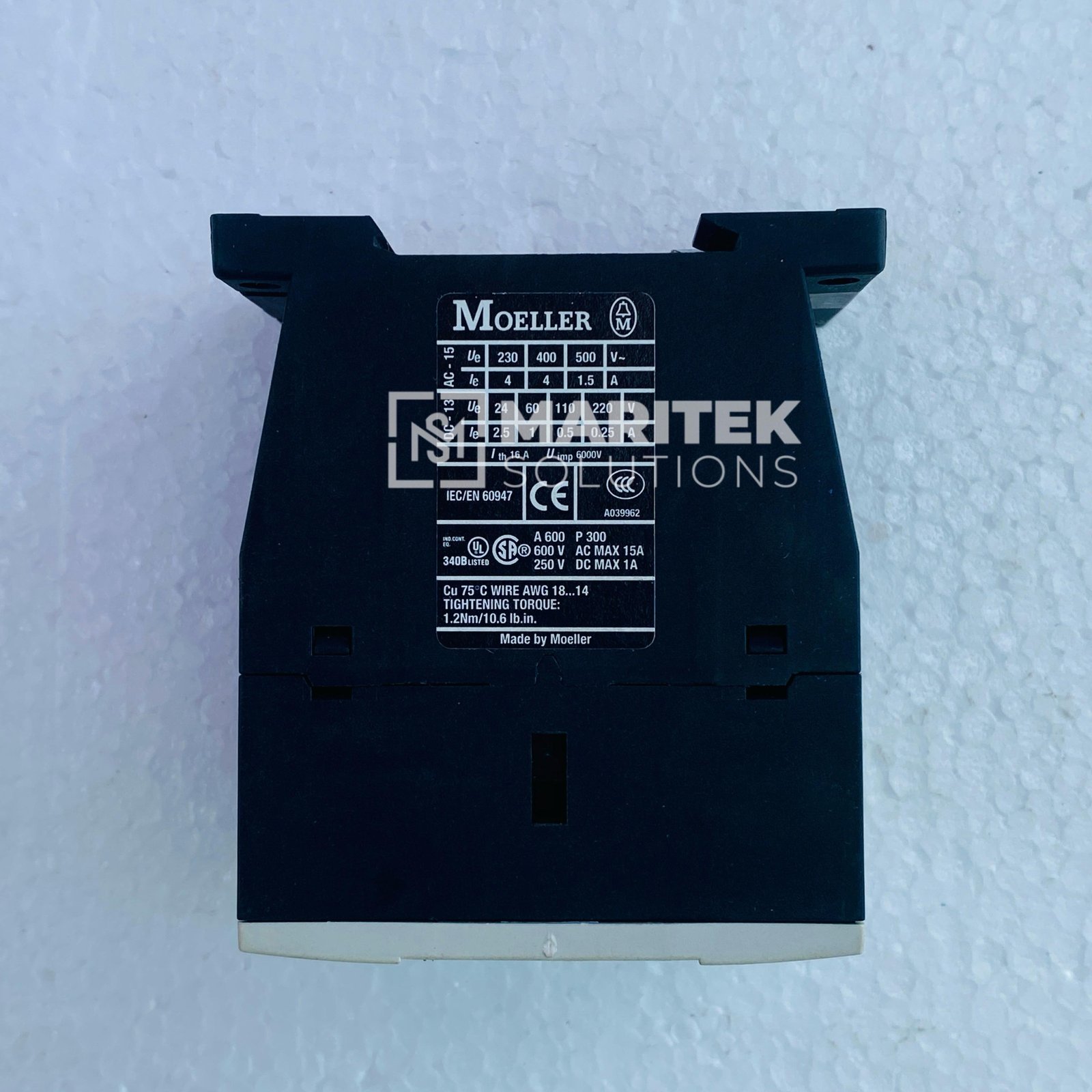 32. DIL A-22 (3) Moeller DIL A-22 Contactor relay