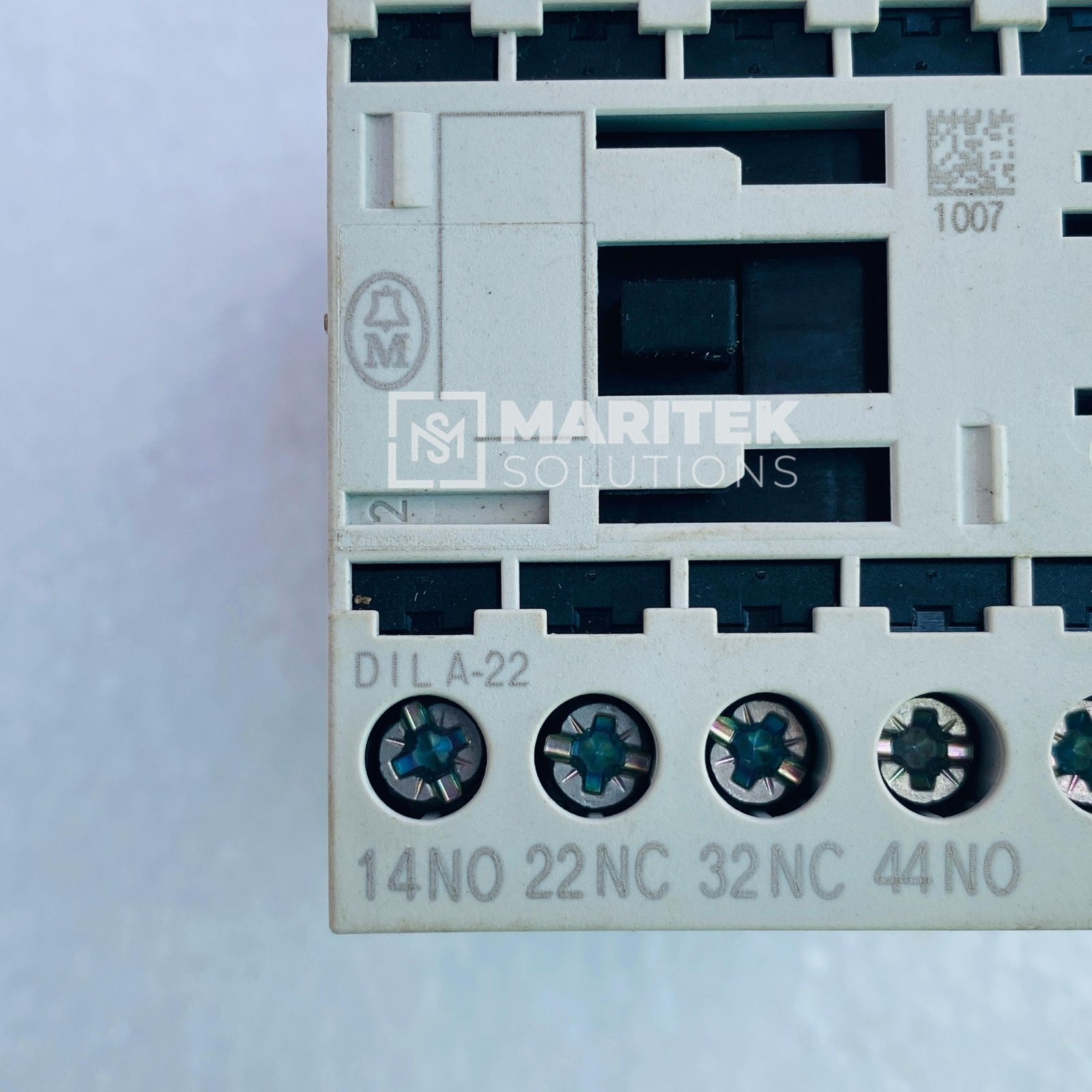 32. DIL A-22 (4) Moeller DIL A-22 Contactor relay