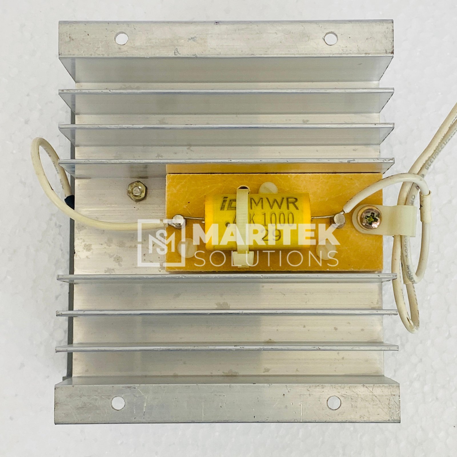 6. 9261500101 (2) Basler Electric 9261500101 Radio Frequency Interface Unit