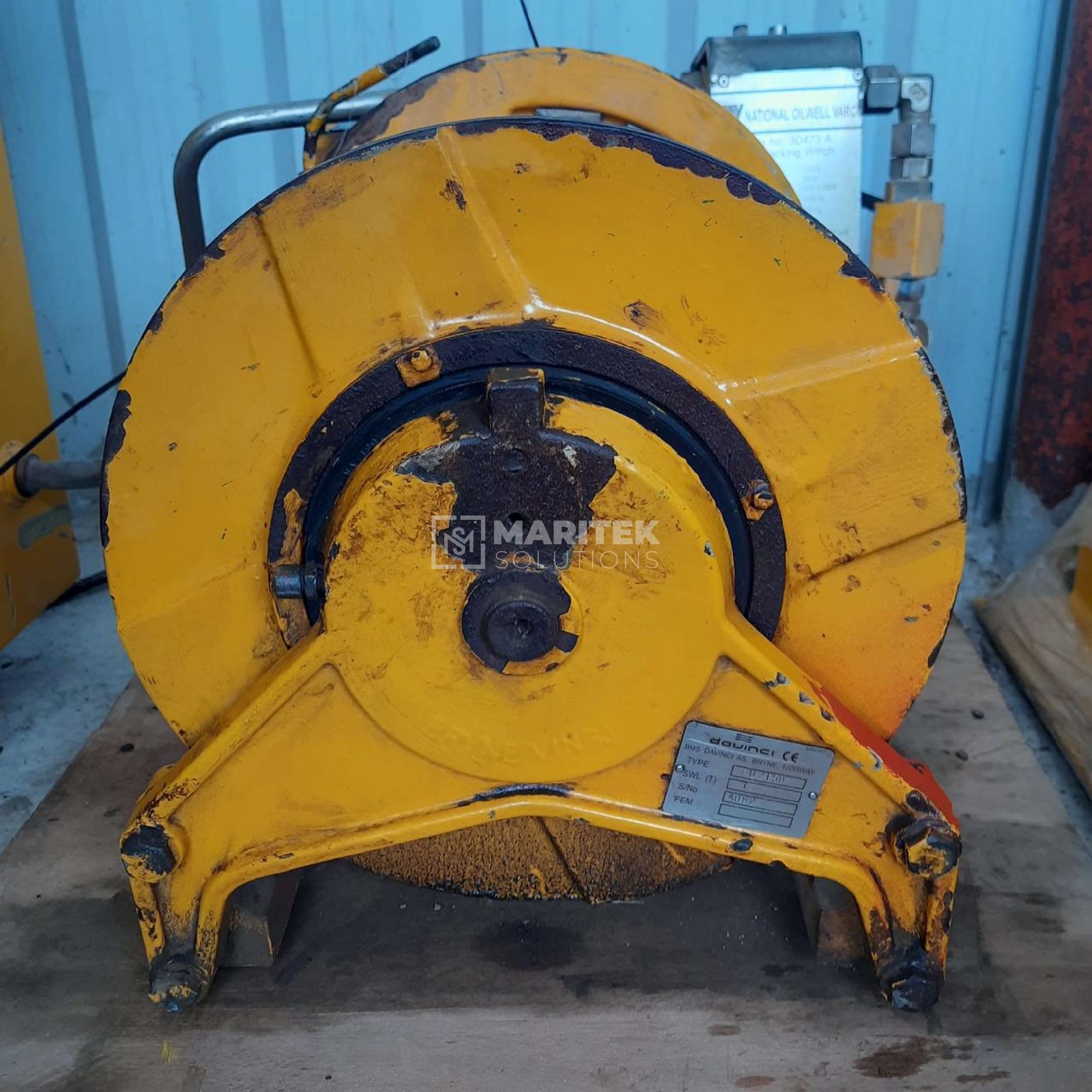 NOV 1 TON (3) BMS Davinci ST 02T5D lifting gear