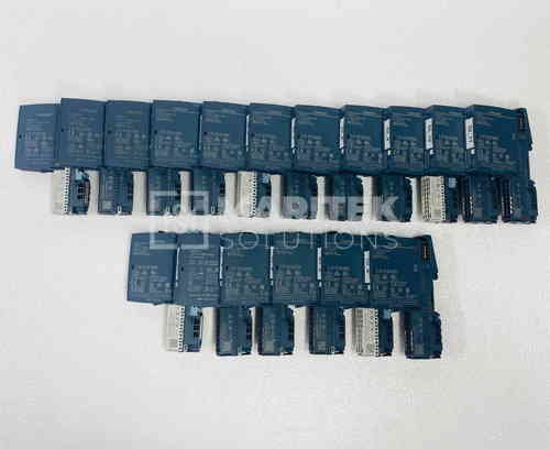 6ES7 131-6BH01-0BA0 (4) Siemens 6ES 7131-6BH01-0BA0 Digital Input Module (S C-R2DN1940)