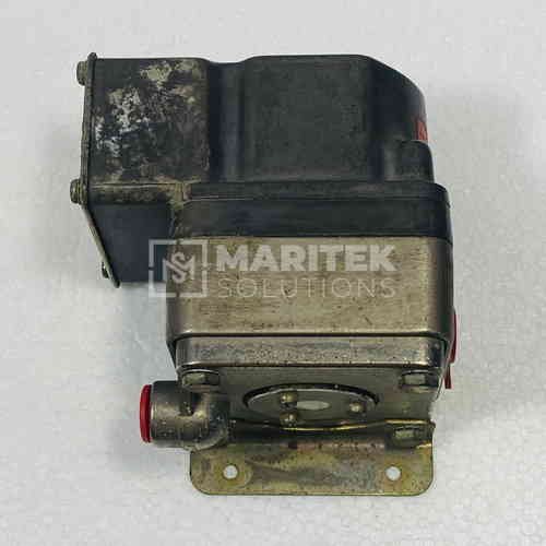 DPD1T-M80SS (2) Barksdale DPD1T-M80SS Diaphragm differential pressure switch