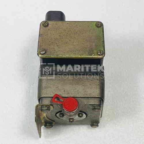 DPD1T-M80SS (4) Barksdale DPD1T-M80SS Diaphragm differential pressure switch